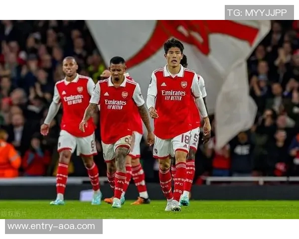 富安健洋伤愈归来荷甲替补出战时隔484天重返绿茵场